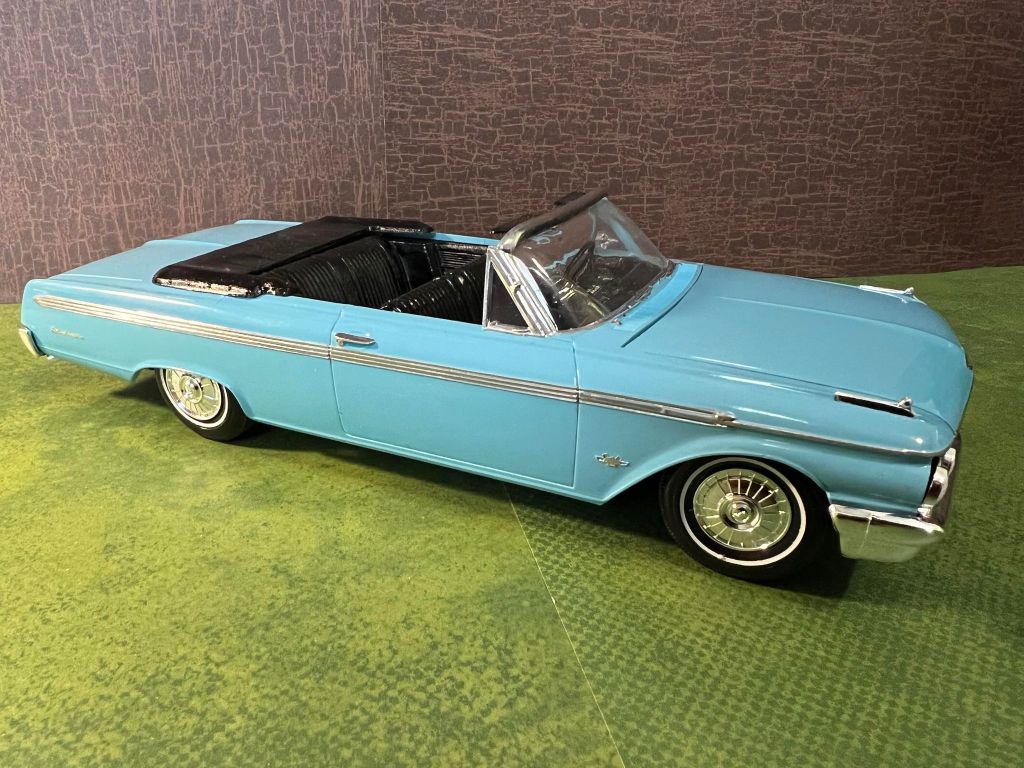 1962 Ford Galaxie Sunliner Convertible