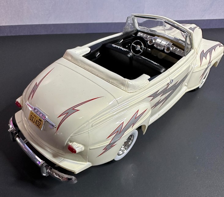 Revell 1948 Ford Convertible GREASED LIGHTNING model kit rear view