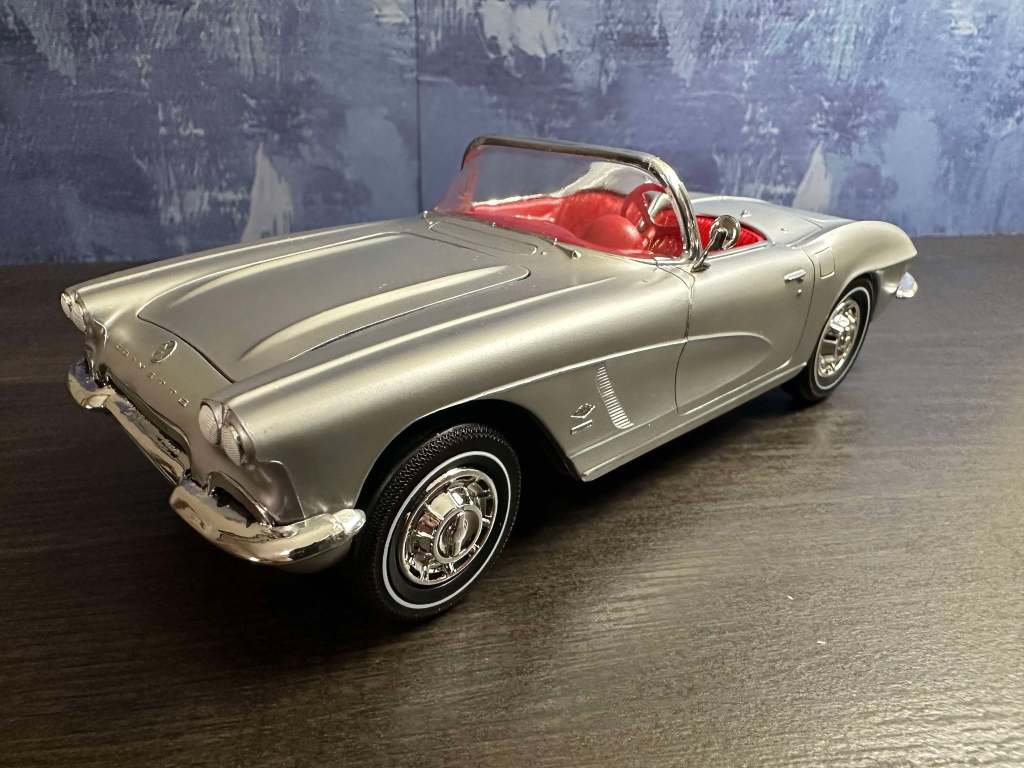 1962 Chevrolet Corvette by AMT, built and painted Tamiya Silver with red interior - front side view